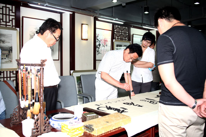 名师画册设计,深圳画册设计,深圳专业设计公司